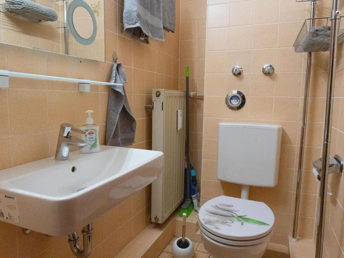 Nette 1 Zimmerwohnung In Appartement *